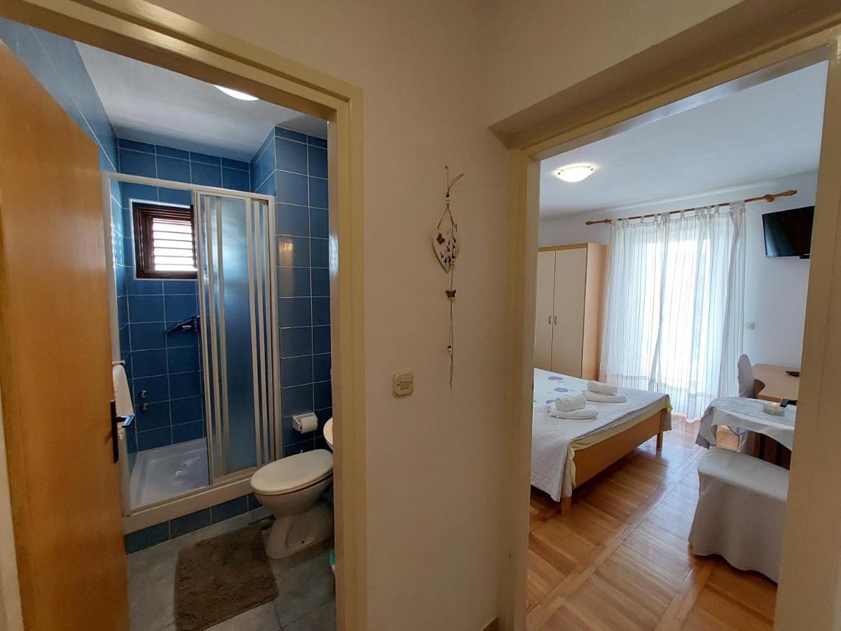 Apartmani Rahela Vodice Eksteriør bilde