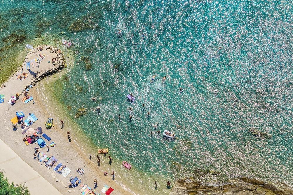 Apartmani Rahela Vodice Eksteriør bilde